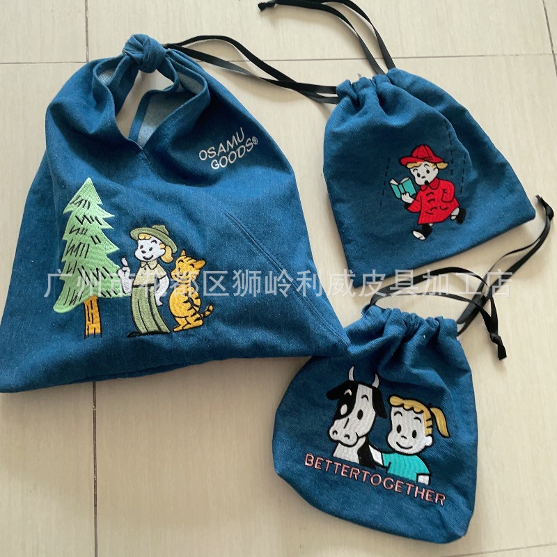 Bolso de Mano de Mezclilla con - Embroidery Bag reseña y precio