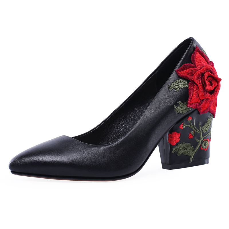 Zapatos de tacón con bordado d - Embroidery Rose reseña y precio
